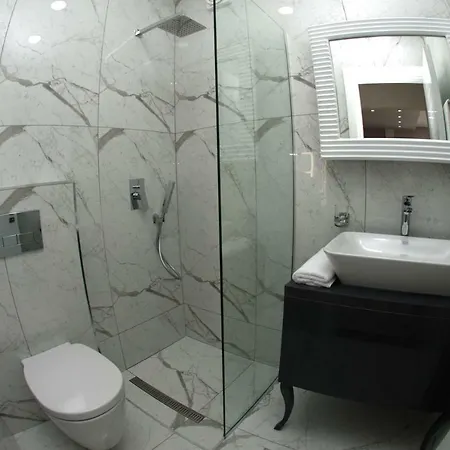 Oceanic Luxury Apartment Sarande