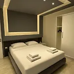 Oceanic Luxury *