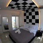 Oceanic Luxury Apartment