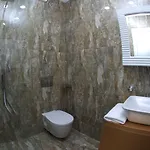 Oceanic Luxury