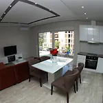 Oceanic Luxury Apartment *