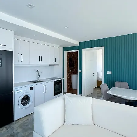 Oceanic Luxury Apartman *
