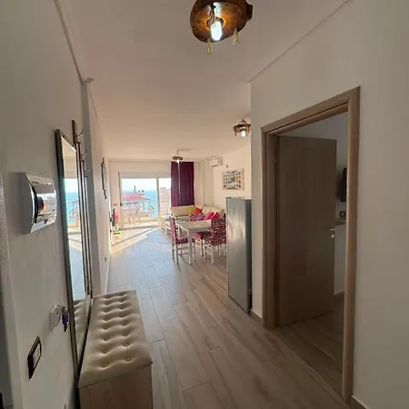 Oceanic Luxury Apartament *