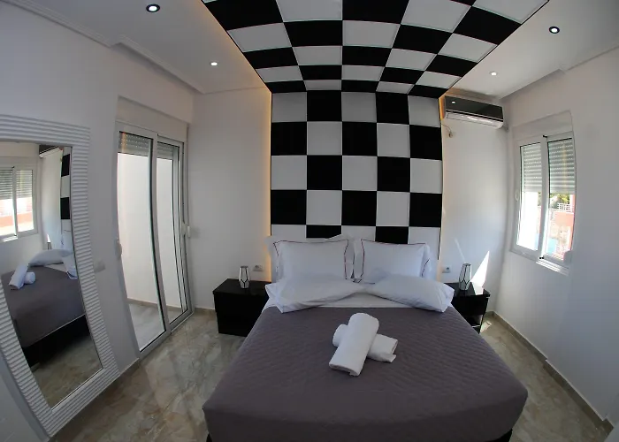 Oceanic Luxury 公寓