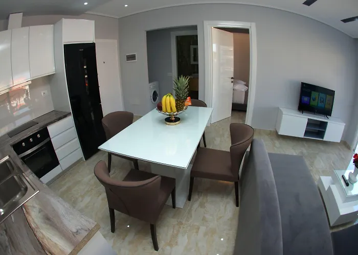 Oceanic Luxury * Sarandë